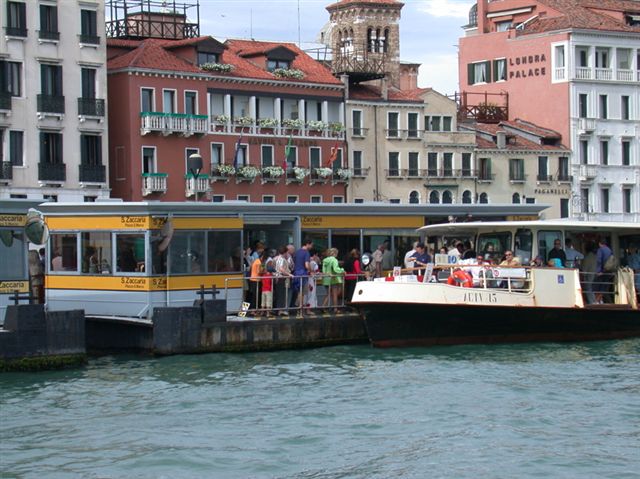 Vaporetto station